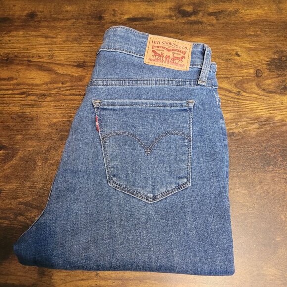 Levi's Jeans Sz 28 Skinny 711 Mid Rise Medium Light Wash Stretch Denim Western - Picture 3 of 12